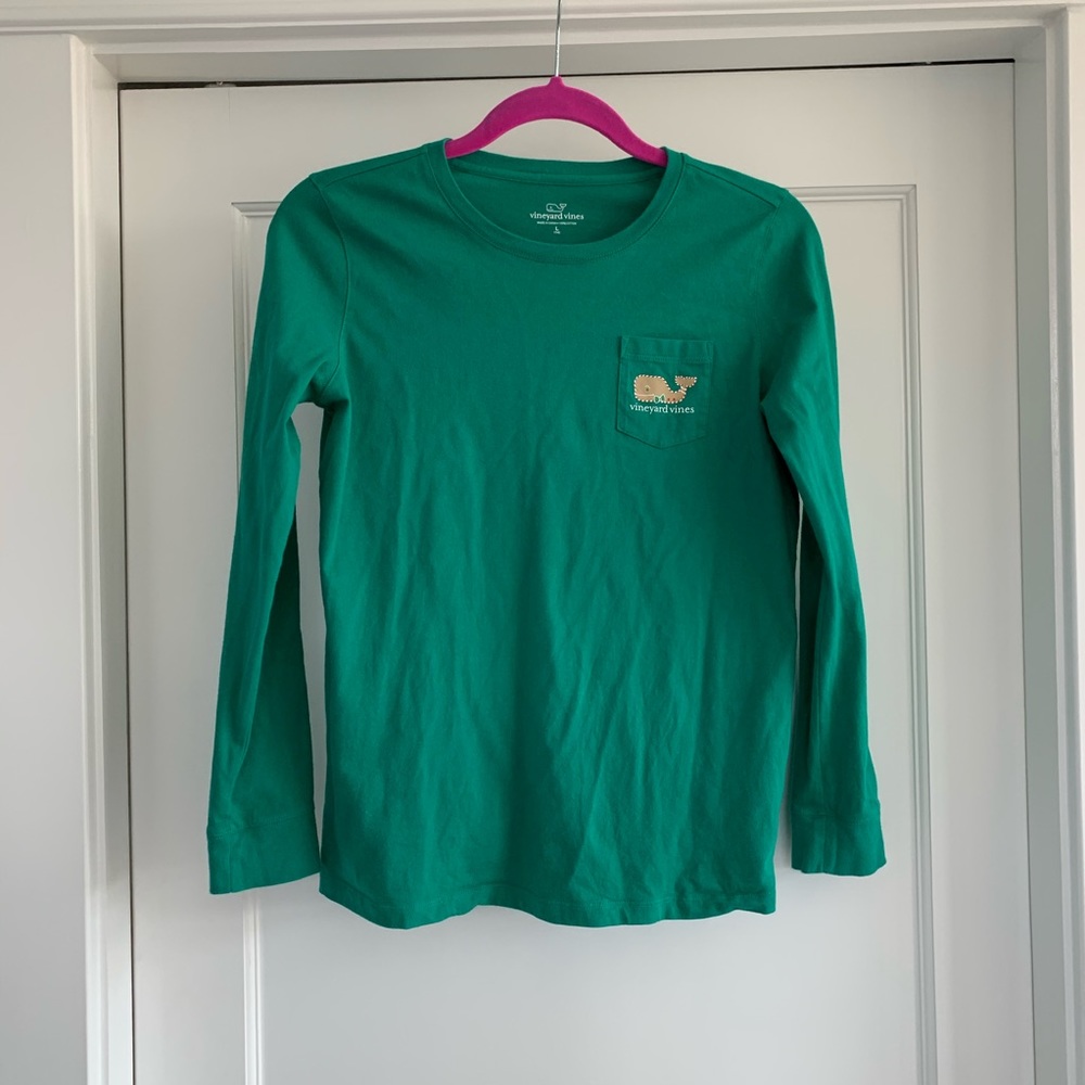 Girls Vineyard Vines Large holiday shirt